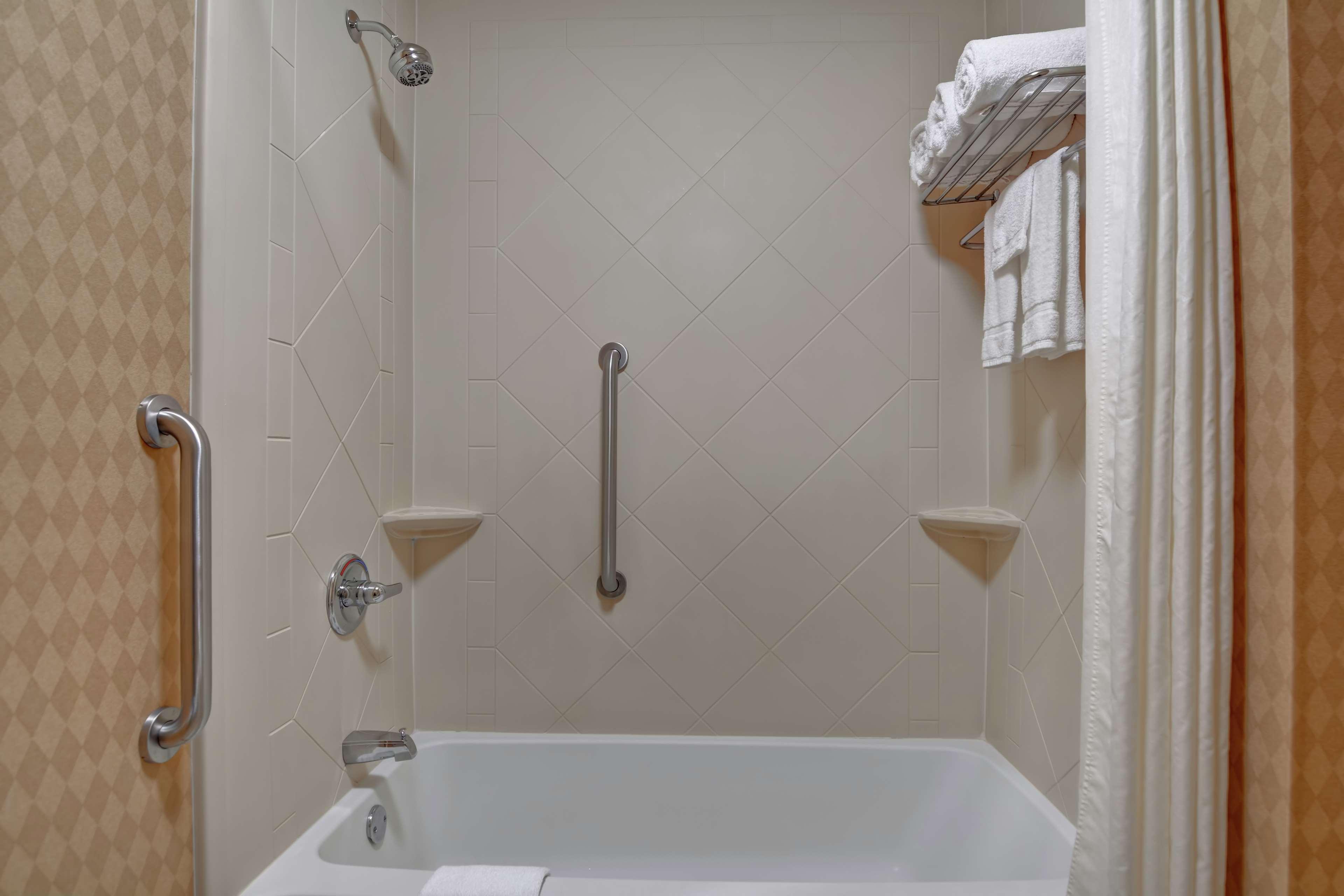 Hotel Homewood By Hilton Fayetteville