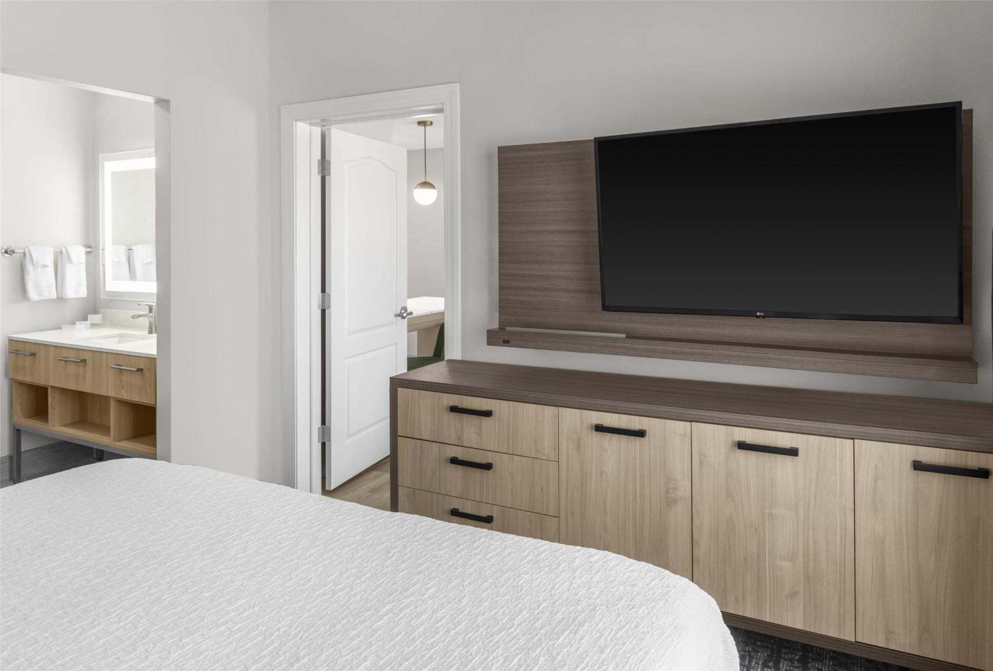 Hotel Homewood By Hilton Fayetteville